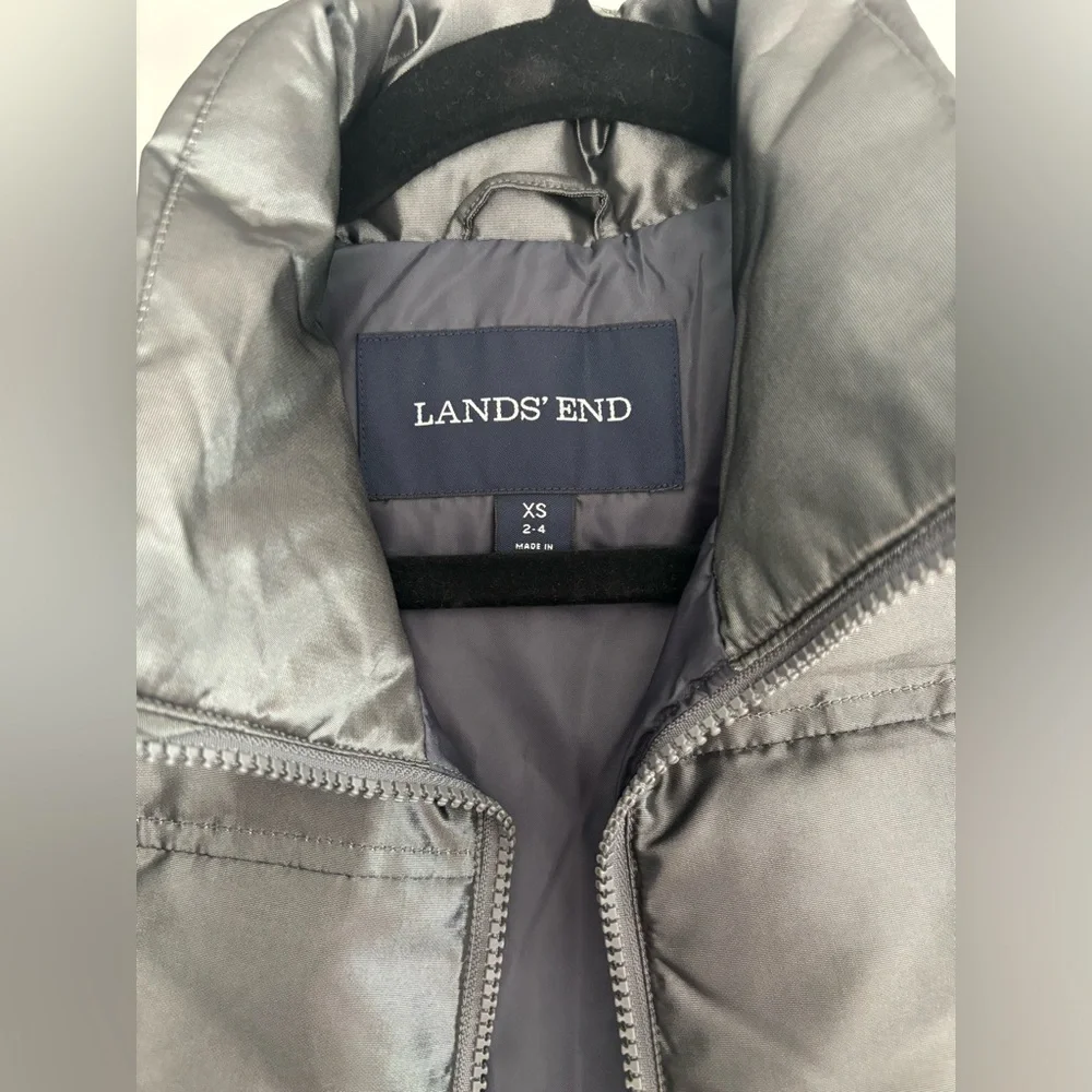 EUC- Lands’ End Puffy Vest in silver Size: XS - Picture 2 of 3